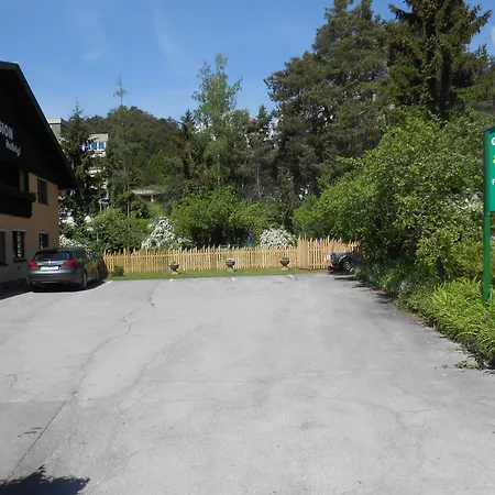 Gaestehaus Edelweiss Telfs